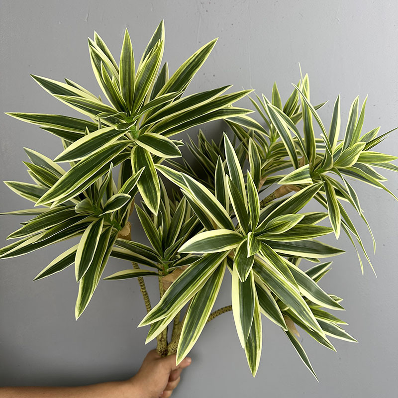 Simüle Yeşil Bitkiler 3 Başlı  - Snake Plant incelemesi ve fiyatı